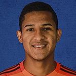 D González