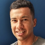 G González